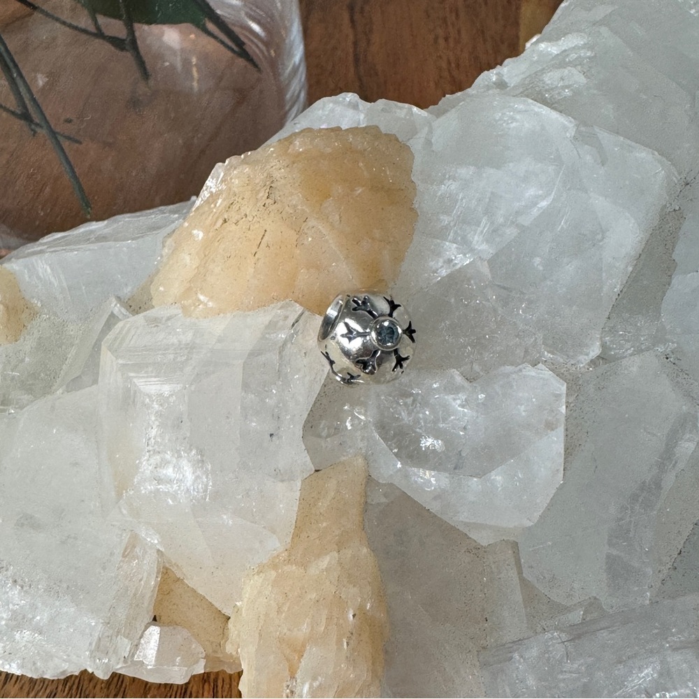 Pandora Authentic Retired Silver Snowflake With Aqua CZ Bracelet Charm Bead
